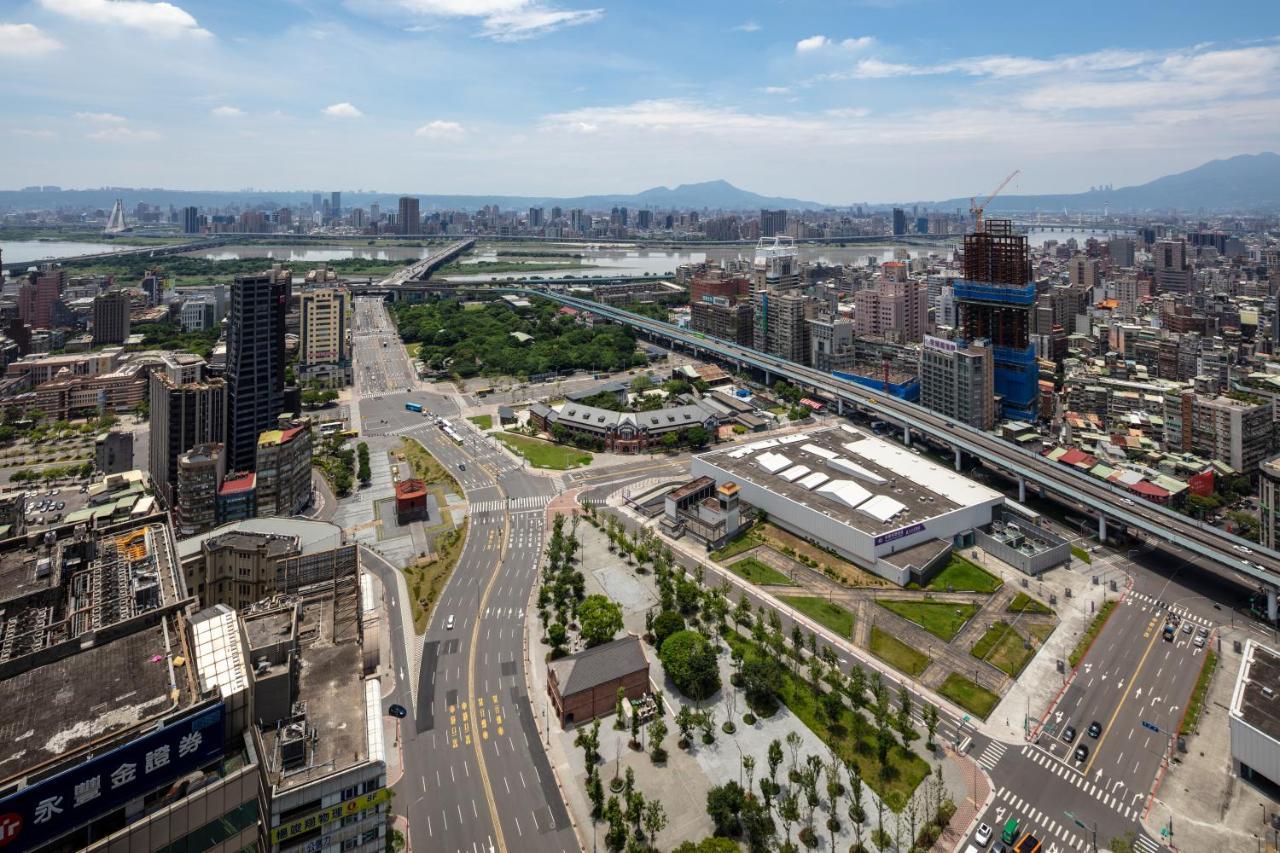 Roaders Plus Hotel - Taipei Station Exteriör bild