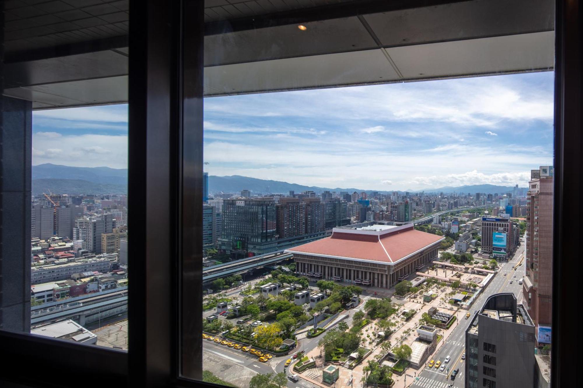 Roaders Plus Hotel - Taipei Station Rum bild